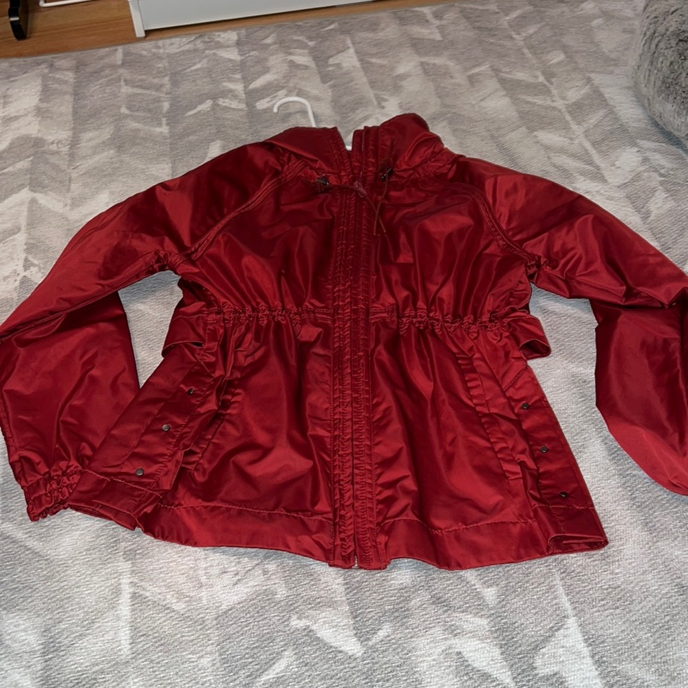 Athleta Escape Jacket size: small color: red NEVER WORN